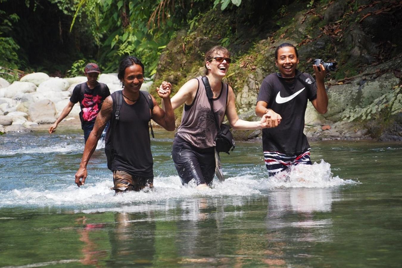 Thejungleguide - Lodges & Treks Bukit Lawang Buitenkant foto
